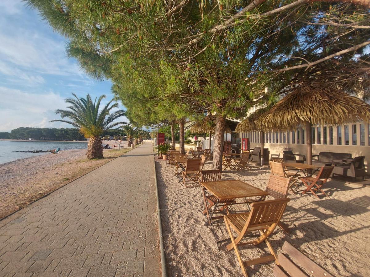 Apartments Orlic Povljana Εξωτερικό φωτογραφία