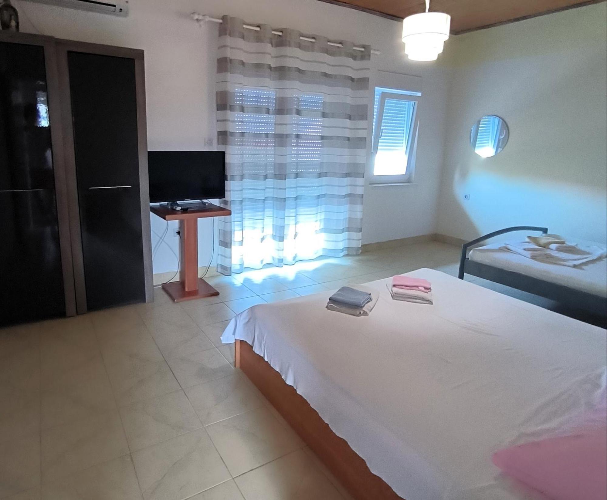 Apartments Orlic Povljana Εξωτερικό φωτογραφία